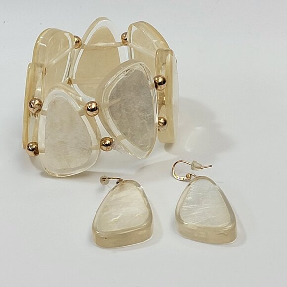 Jewelry - Vintage Lucite Stretch Bracelet & Dangle Earrings Set